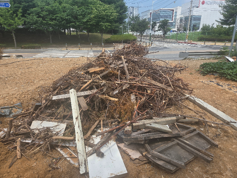 첨부 이미지 1